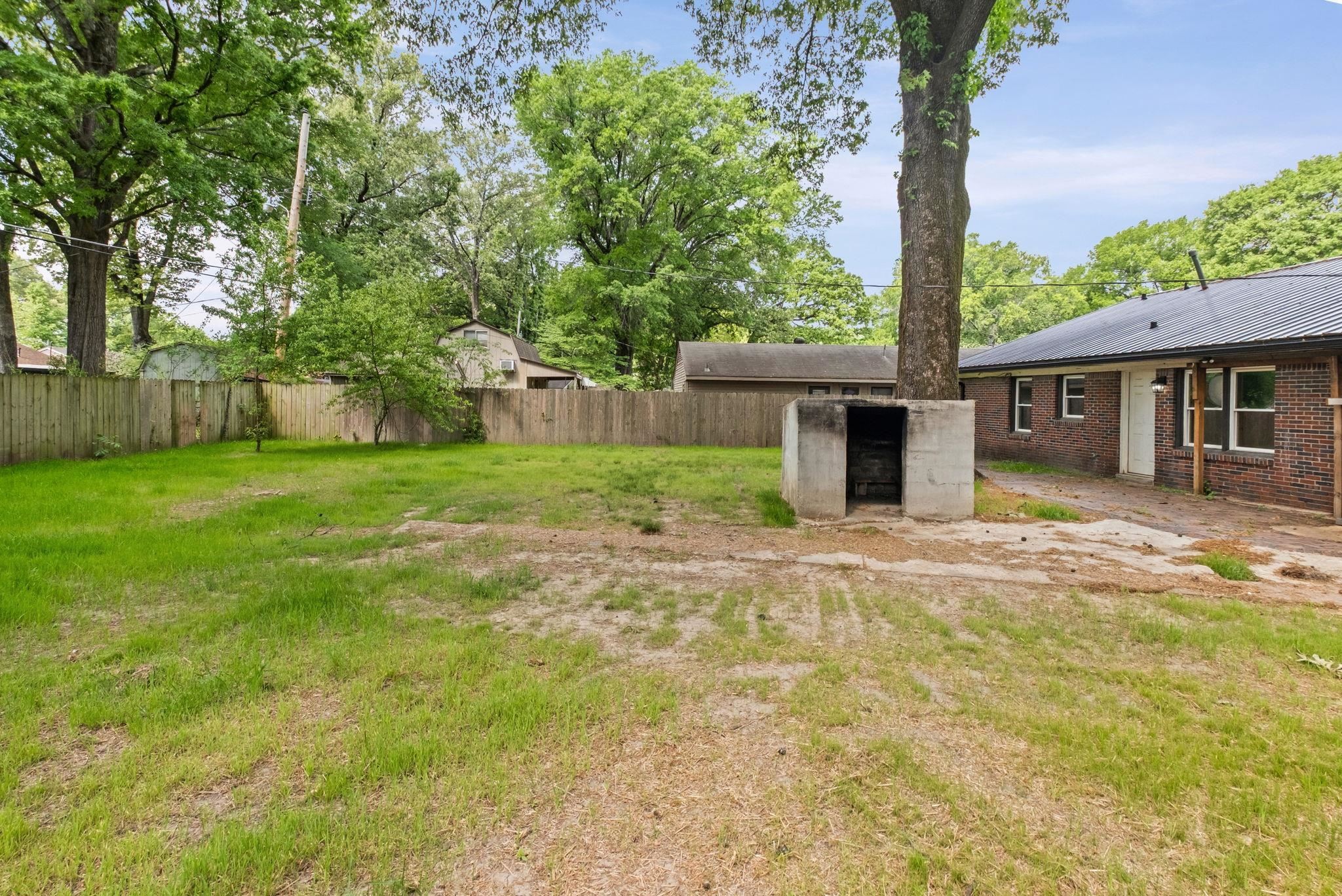 4585 Helene Road Memphis, TN 38117 - Photo 25 of 27