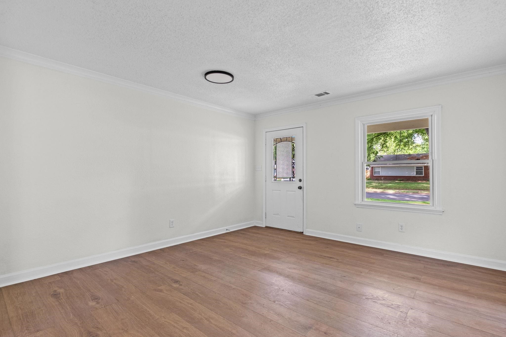 4585 Helene Road Memphis, TN 38117 - Photo 7 of 27