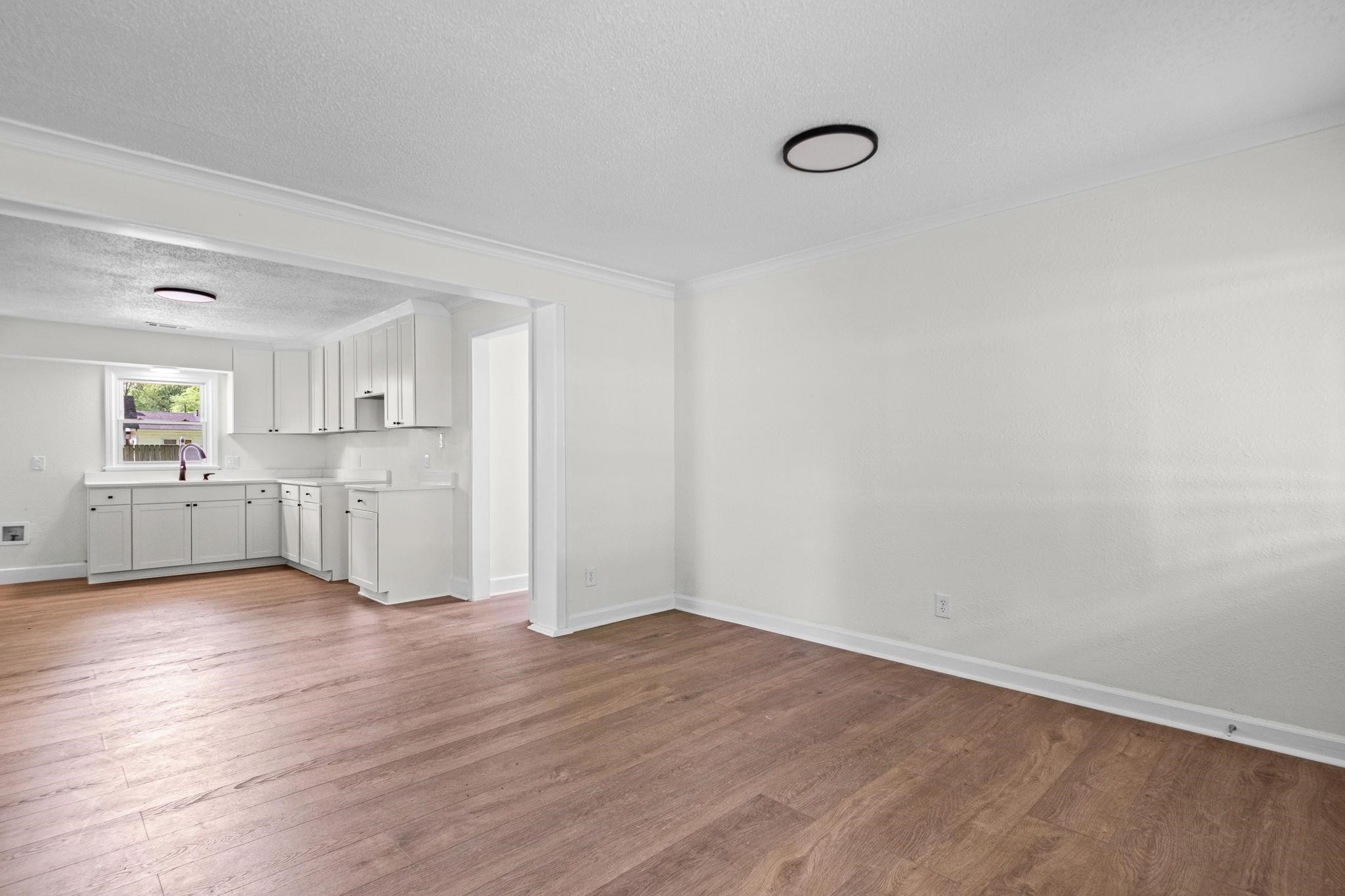 4585 Helene Road Memphis, TN 38117 - Photo 8 of 27