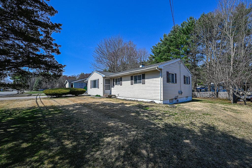 284 Ocean Road Portsmouth, NH 03801 - Photo 3 of 59