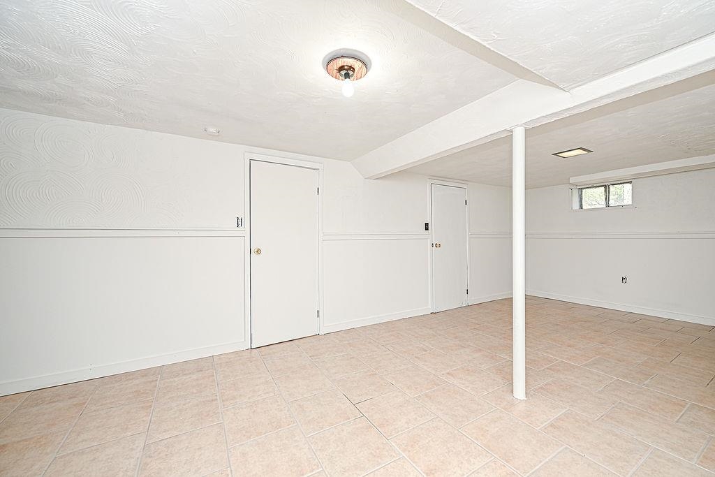 284 Ocean Road Portsmouth, NH 03801 - Photo 35 of 59