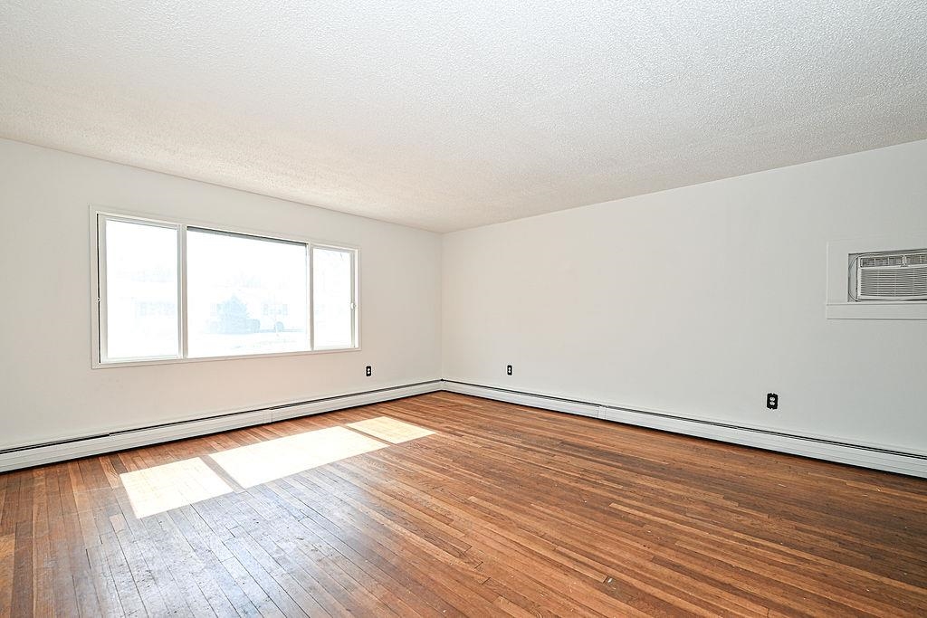 284 Ocean Road Portsmouth, NH 03801 - Photo 7 of 59