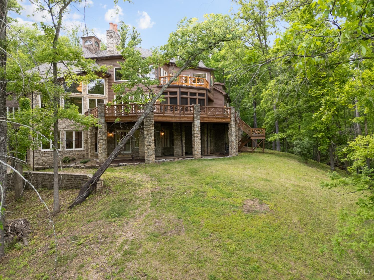 8690 Hopewell Road Cincinnati, OH 45242 - Photo 70 of 79