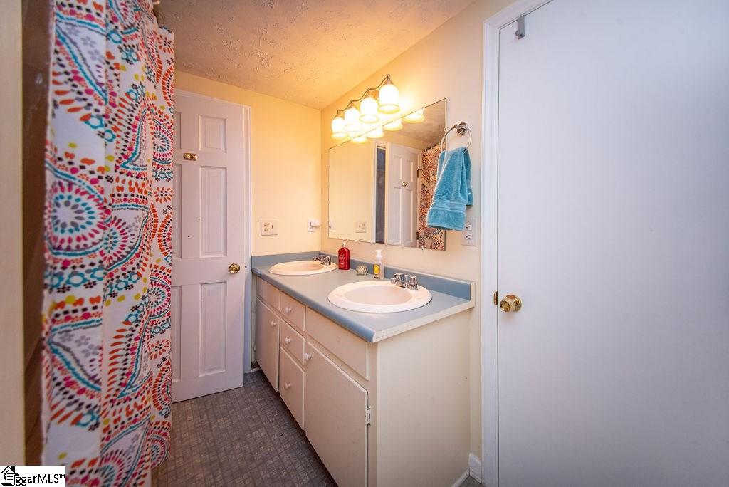 9160 Neely Ferry Road Waterloo, SC 29384 - Photo 22 of 35