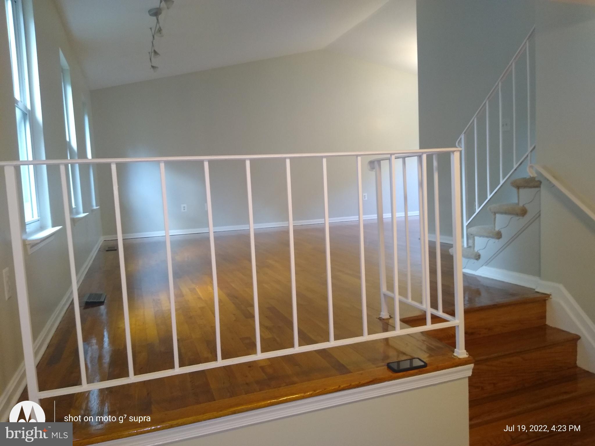 13402 Pendleton Street Fort Washington, MD 20744 - Photo 4 of 22 LIVING ROOM VIEW