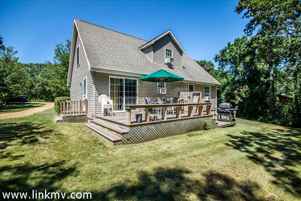 9 Huckleberry Hill Road Edgartown, MA 02539 - Photo 20 of 20 http://d1qzqeyxiitrap.cloudfront.net/photos/39139/600/70580e77.jpg