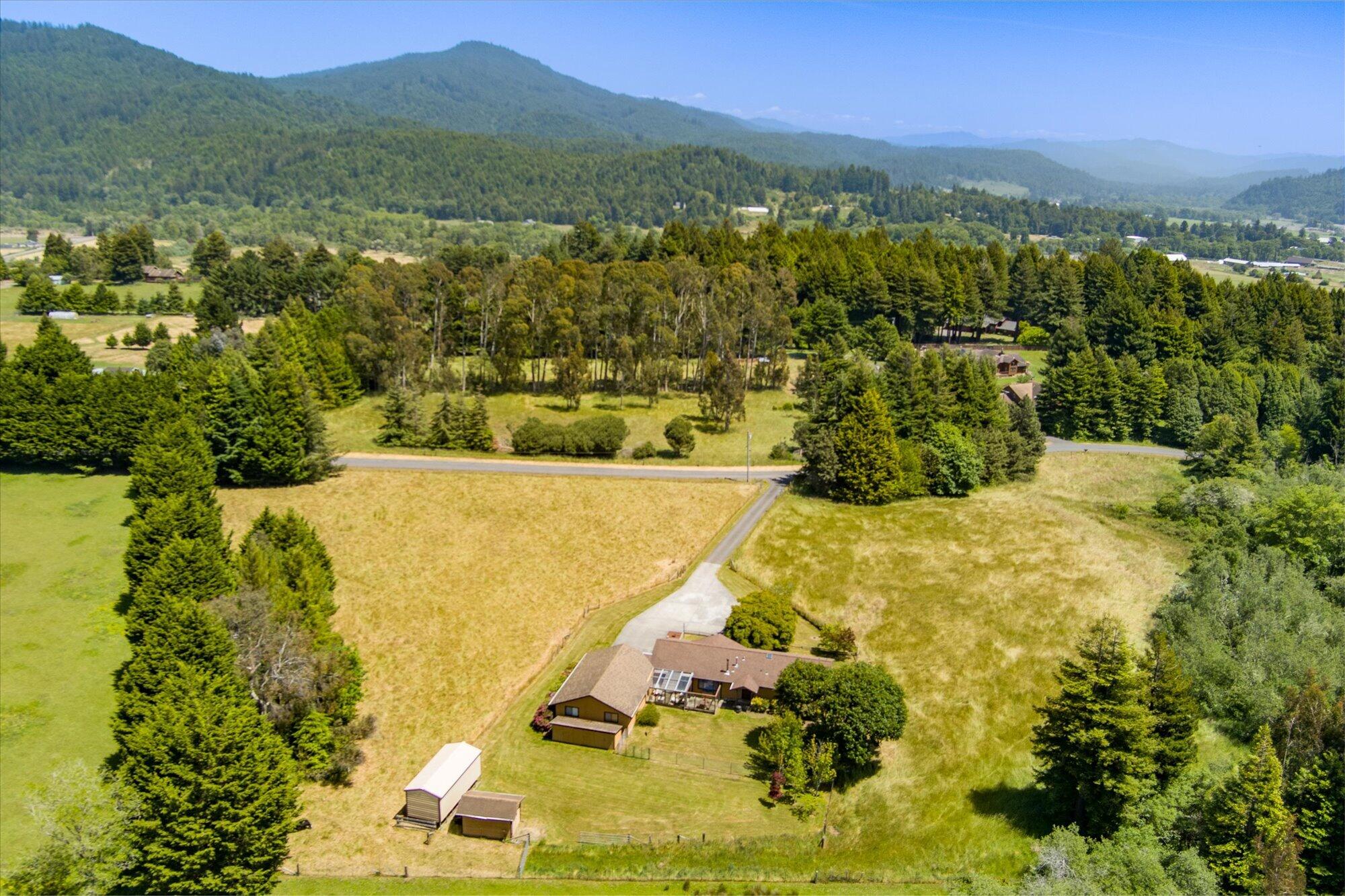 2800 Barber Creek Road Hydesville, CA 95547 - Photo 9 of 60