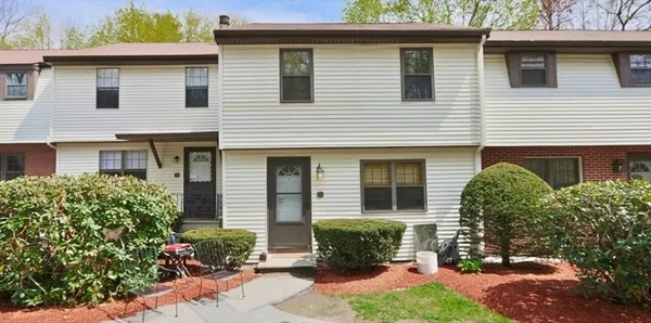 $389,999 | 935 Methuen Street, Unit 13, Dracut, MA 01826