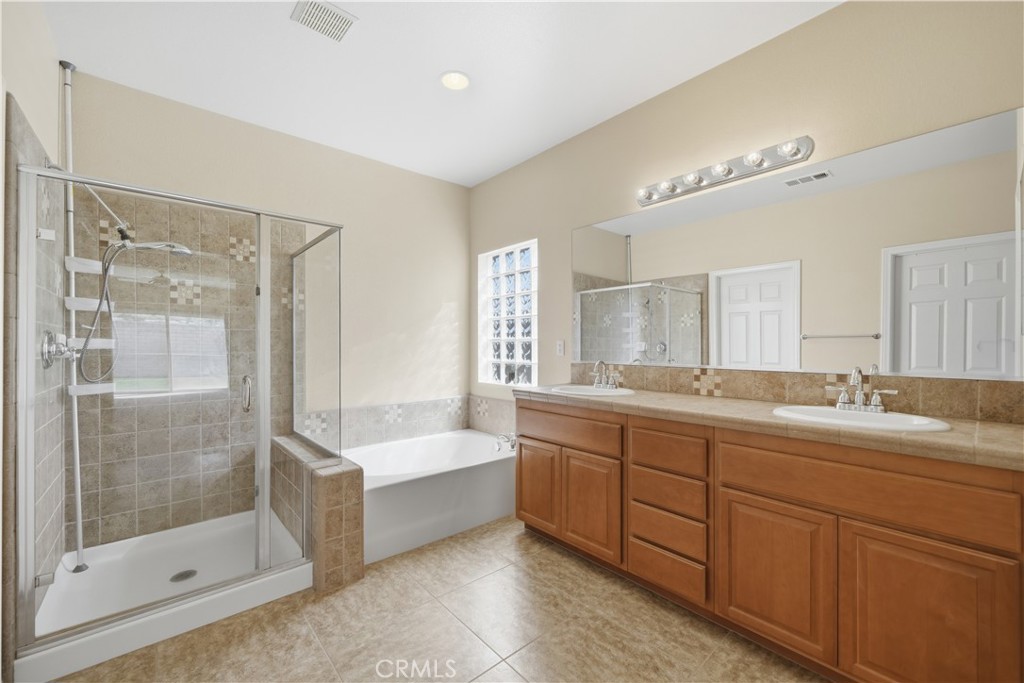 1267 Oro Ridge Palm Springs, CA 92262 - Photo 19 of 33