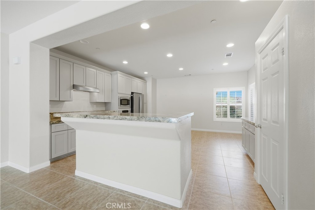 1267 Oro Ridge Palm Springs, CA 92262 - Photo 9 of 33