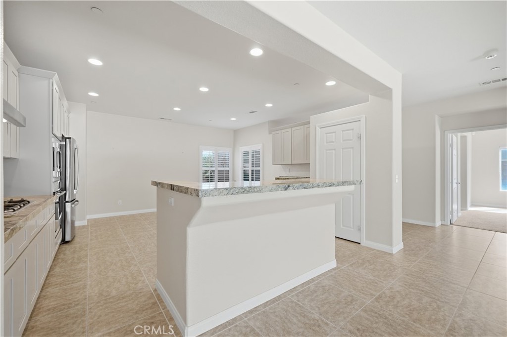 1267 Oro Ridge Palm Springs, CA 92262 - Photo 10 of 33