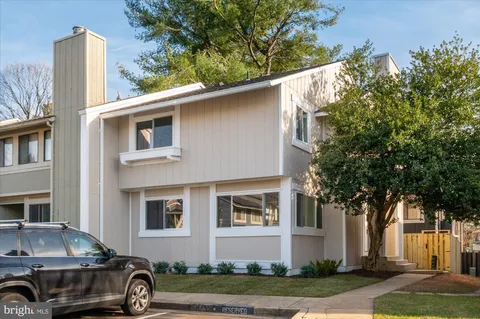 $525,000 | 18473 Stone Hollow Drive, Germantown, MD 20874