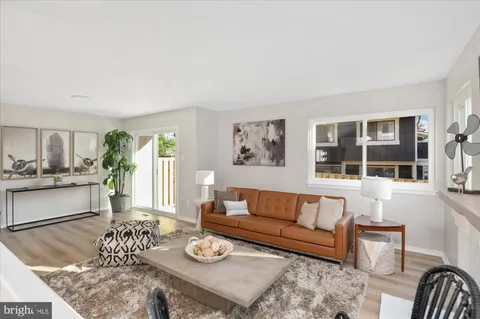 $525,000 | 18473 Stone Hollow Drive, Germantown, MD 20874