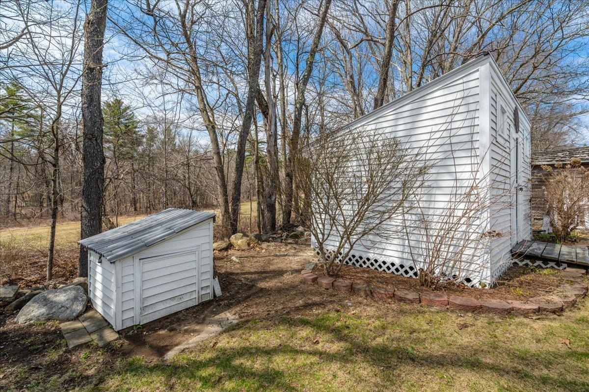 27 3rd Street Mont Vernon, NH 03057 - Photo 35 of 39 Gallery Image 35