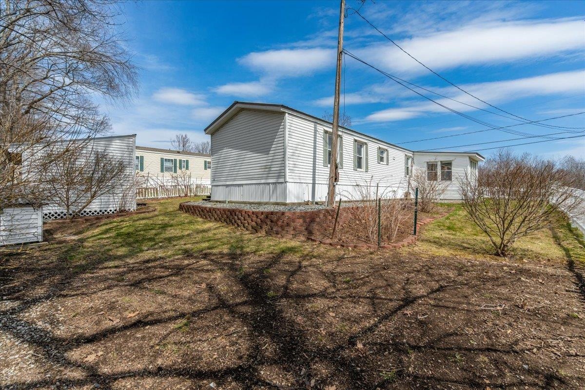 27 3rd Street Mont Vernon, NH 03057 - Photo 36 of 39 Gallery Image 36