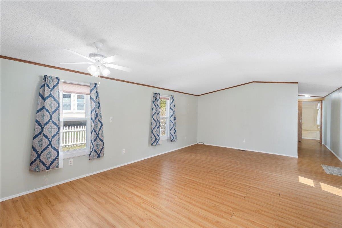 27 3rd Street Mont Vernon, NH 03057 - Photo 6 of 39 Gallery Image 6