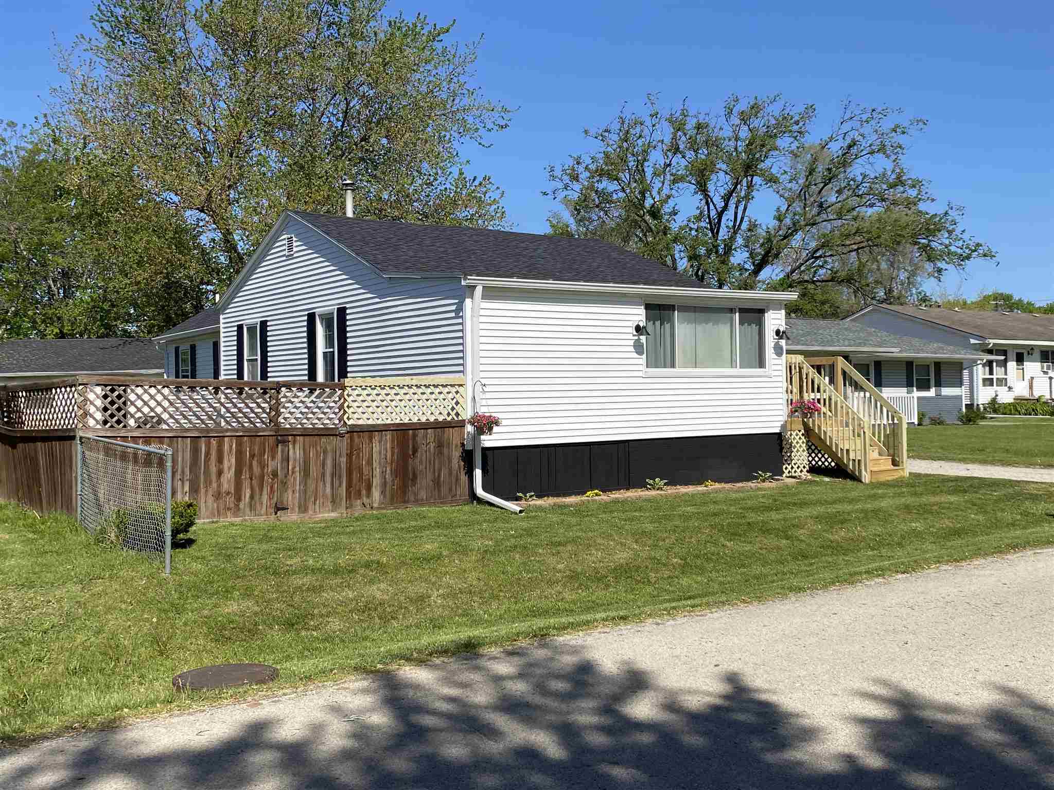709 7th Street Colona, IL 61241 - Photo 3 of 28 Gallery Image 3