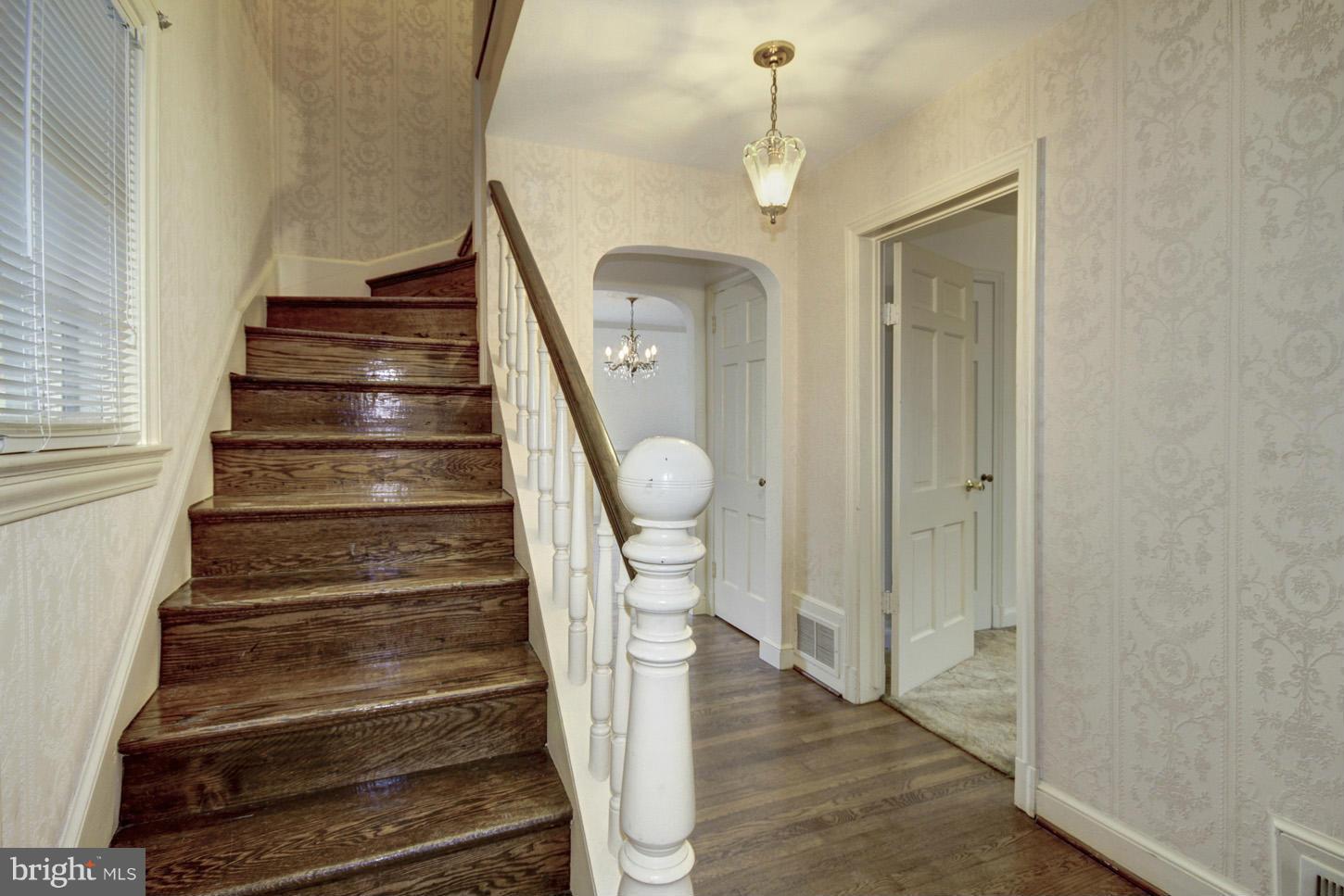 10303 Naglee Road Silver Spring, MD 20903 - Photo 2 of 25 Interior (General)