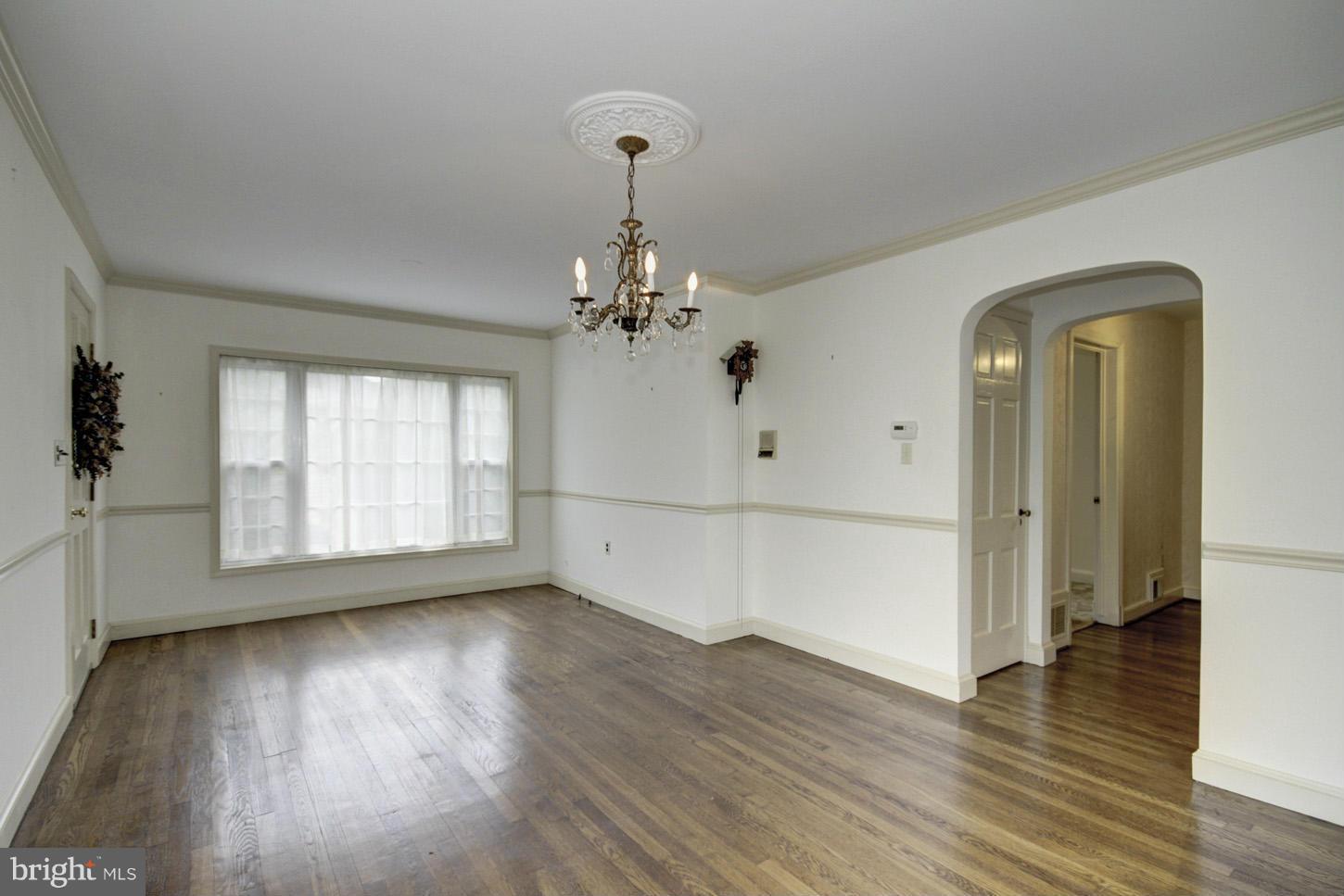 10303 Naglee Road Silver Spring, MD 20903 - Photo 7 of 25 Dining Room
