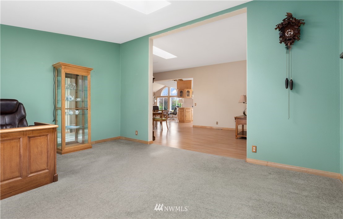 2786 Taylor Road Oak Harbor, WA 98277 - Photo 13 of 39 Gallery Image 13