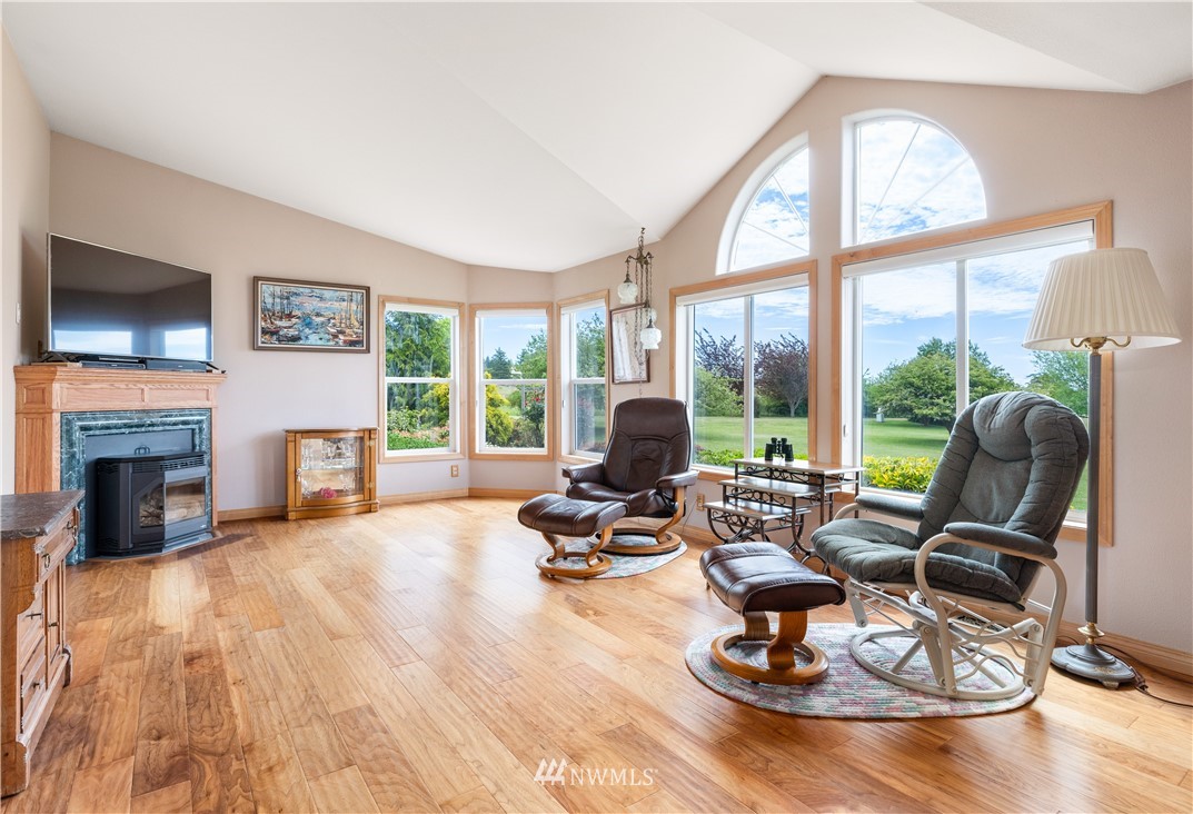 2786 Taylor Road Oak Harbor, WA 98277 - Photo 19 of 39 Gallery Image 19