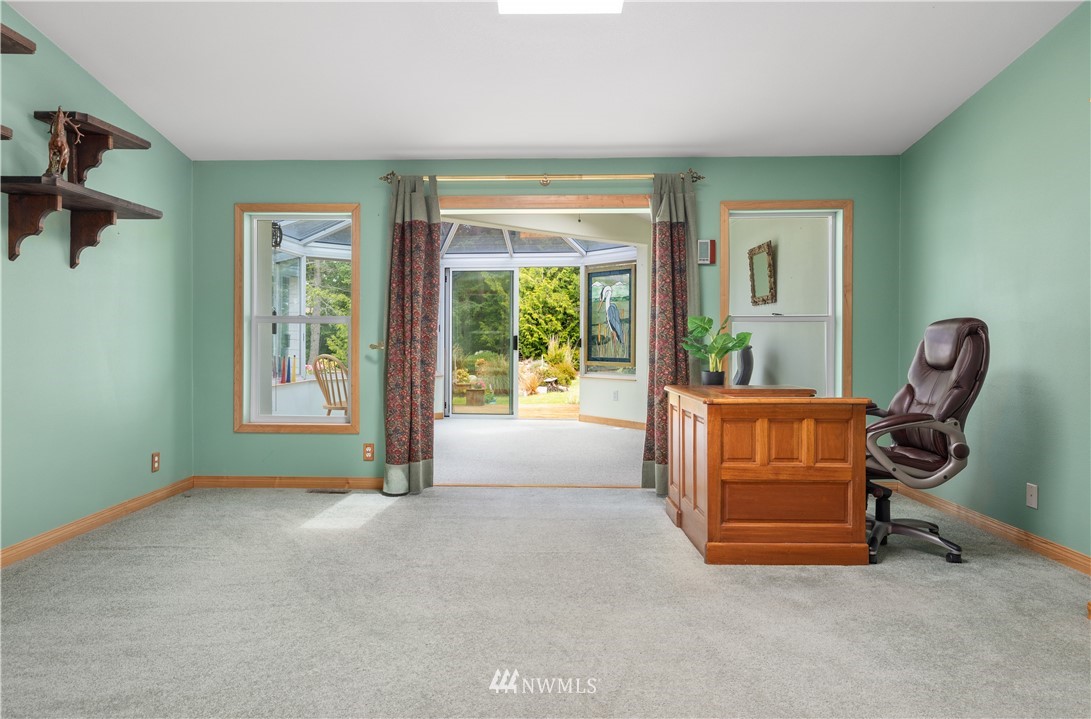 2786 Taylor Road Oak Harbor, WA 98277 - Photo 8 of 39 Gallery Image 8