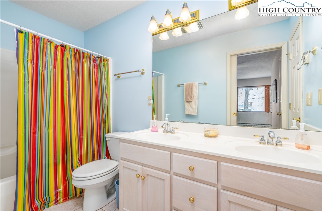 507 Pine Ridge Road Beech Mountain, NC 28604 - Photo 27 of 49