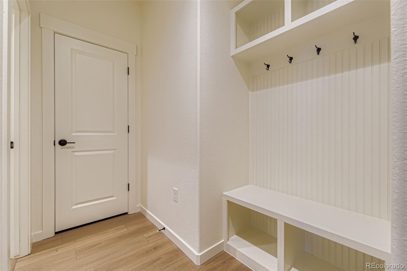 8942 South Riviera Way Aurora, CO 80016 - Photo 25 of 29