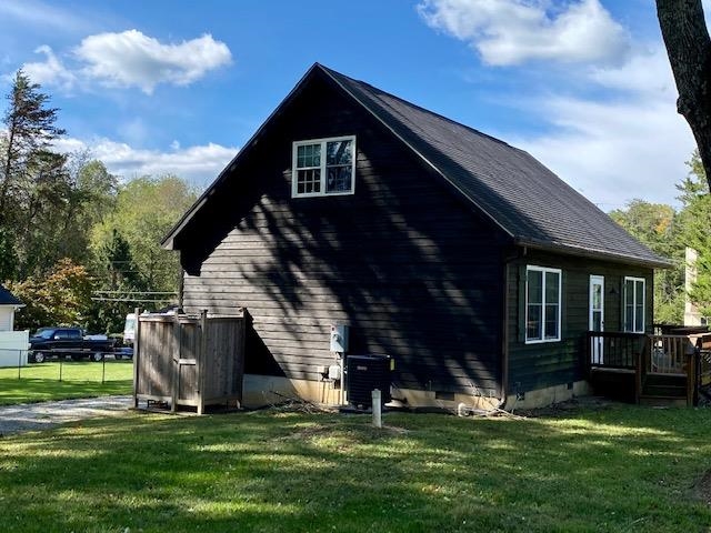 85 Fairview Road Louisa, VA 23093 - Photo 8 of 42 a front view of a house with a yard