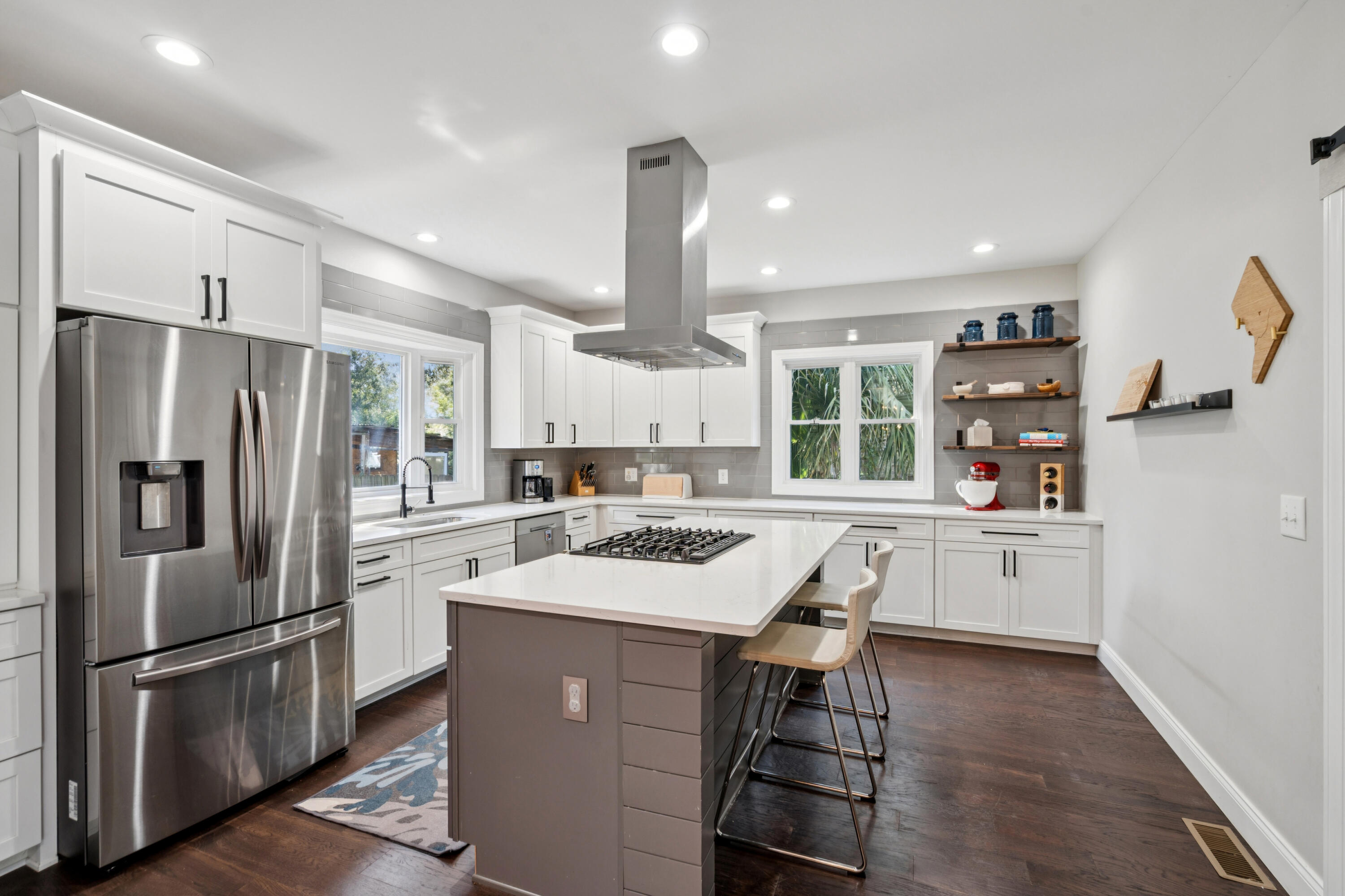 1004 Point Of Light Lane Charleston, SC 29412 - Photo 21 of 62 Gourmet Kitchen