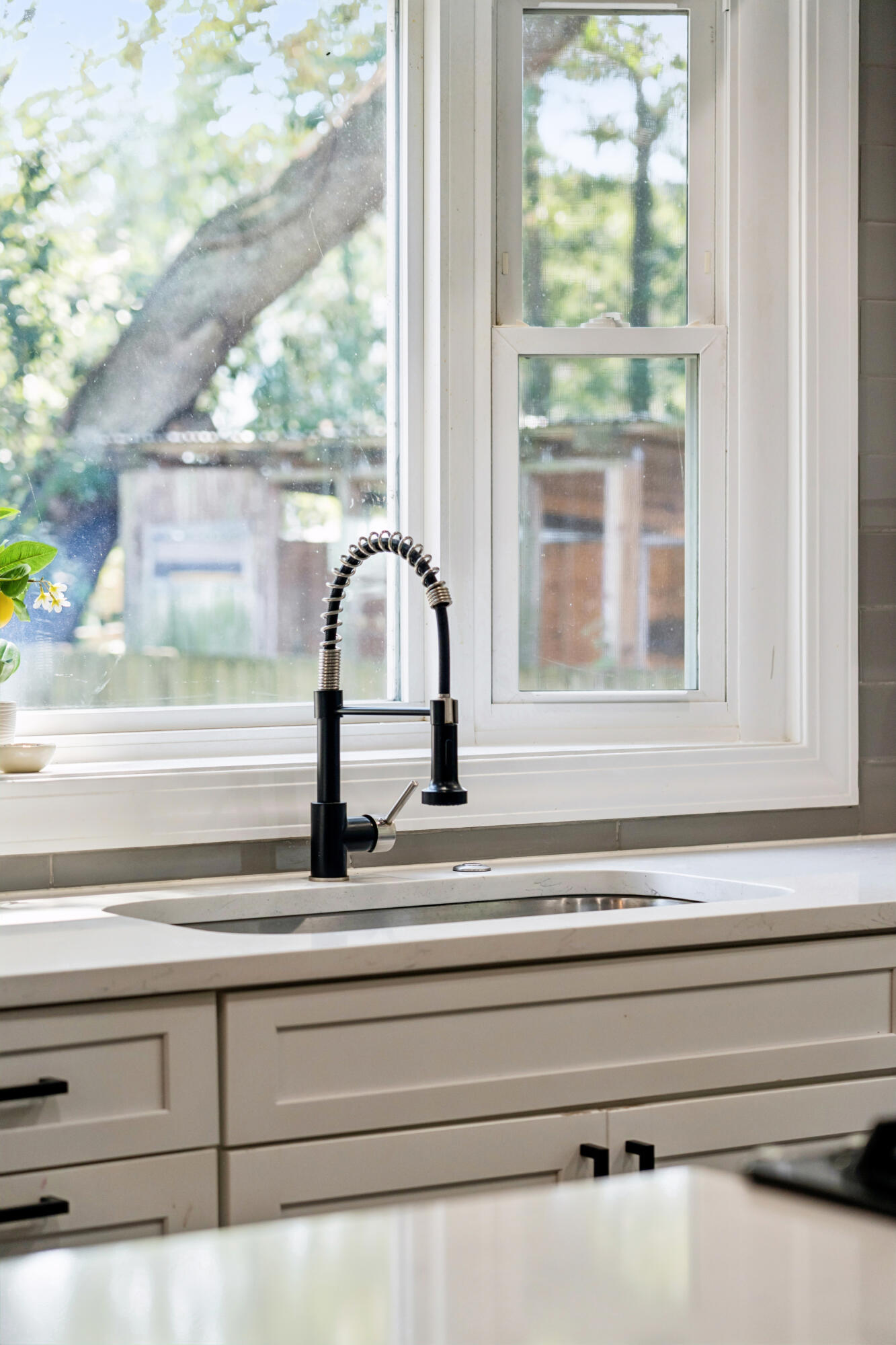 1004 Point Of Light Lane Charleston, SC 29412 - Photo 23 of 62 Gourmet Kitchen