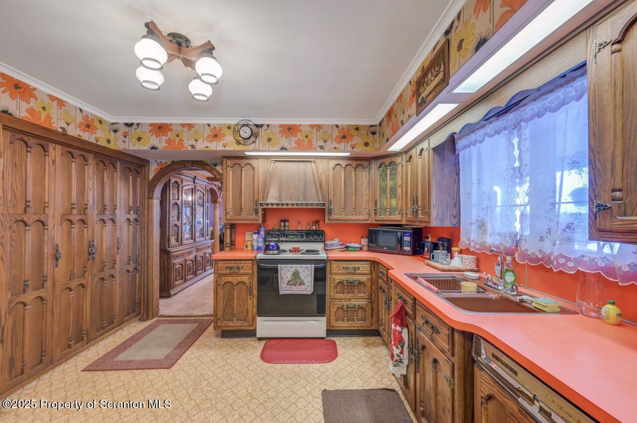 828 Glenwood Road Old Forge, PA 18518 - Photo 20 of 97 828 Glenwood Rd 18 Large