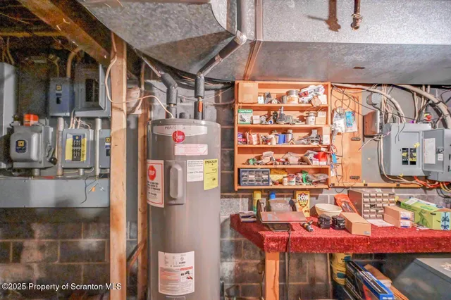 $500,000 | 828 Glenwood Road, Old Forge, PA 18518