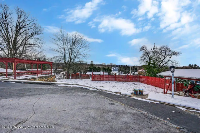 $500,000 | 828 Glenwood Road, Old Forge, PA 18518