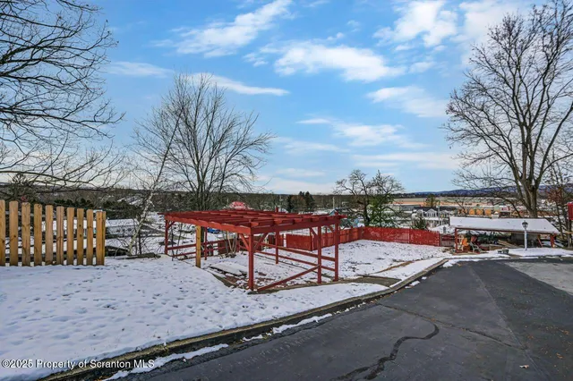 $500,000 | 828 Glenwood Road, Old Forge, PA 18518