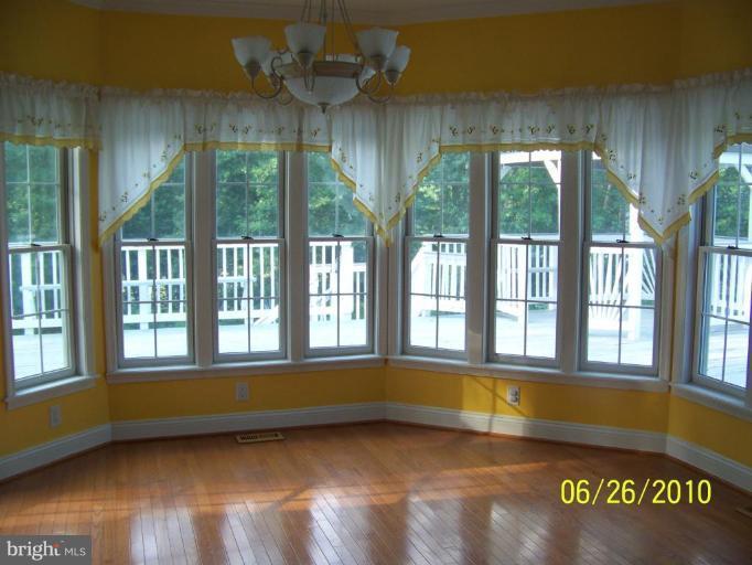 5859 West Falls Road Mount Airy, MD 21771 - Photo 5 of 22 Breakfast Area
