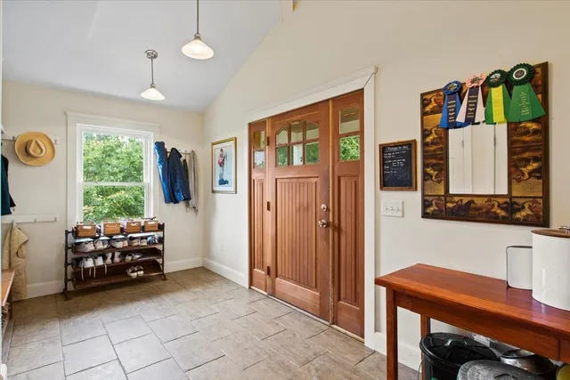 $2,100,000 | 1228 Skiparee Road, Pownal, VT 05260