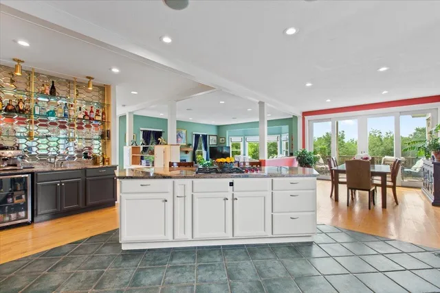 $2,100,000 | 1228 Skiparee Road, Pownal, VT 05260