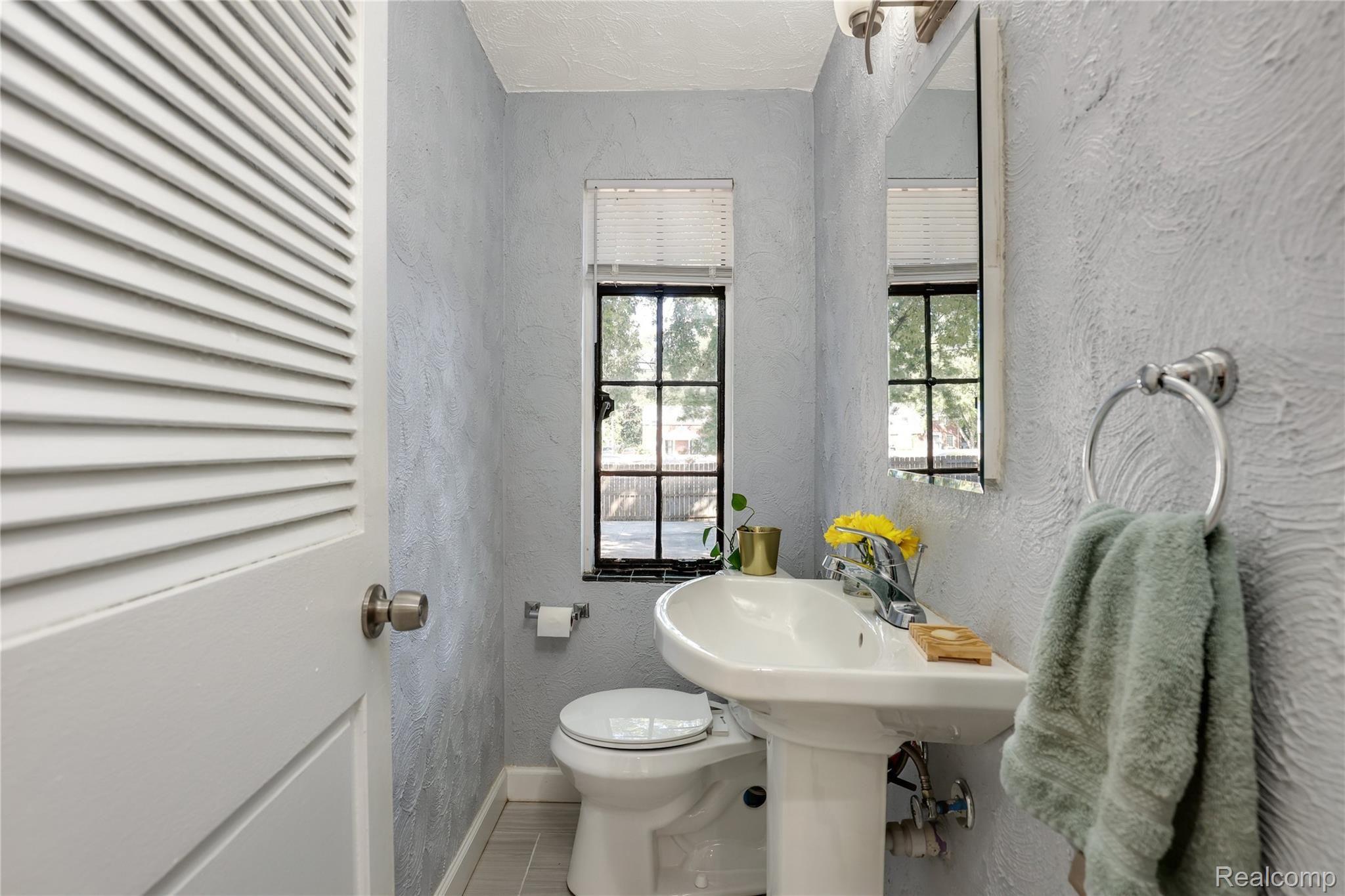 14650 Ashton Road Detroit, MI 48223 - Photo 13 of 23 Half Bath