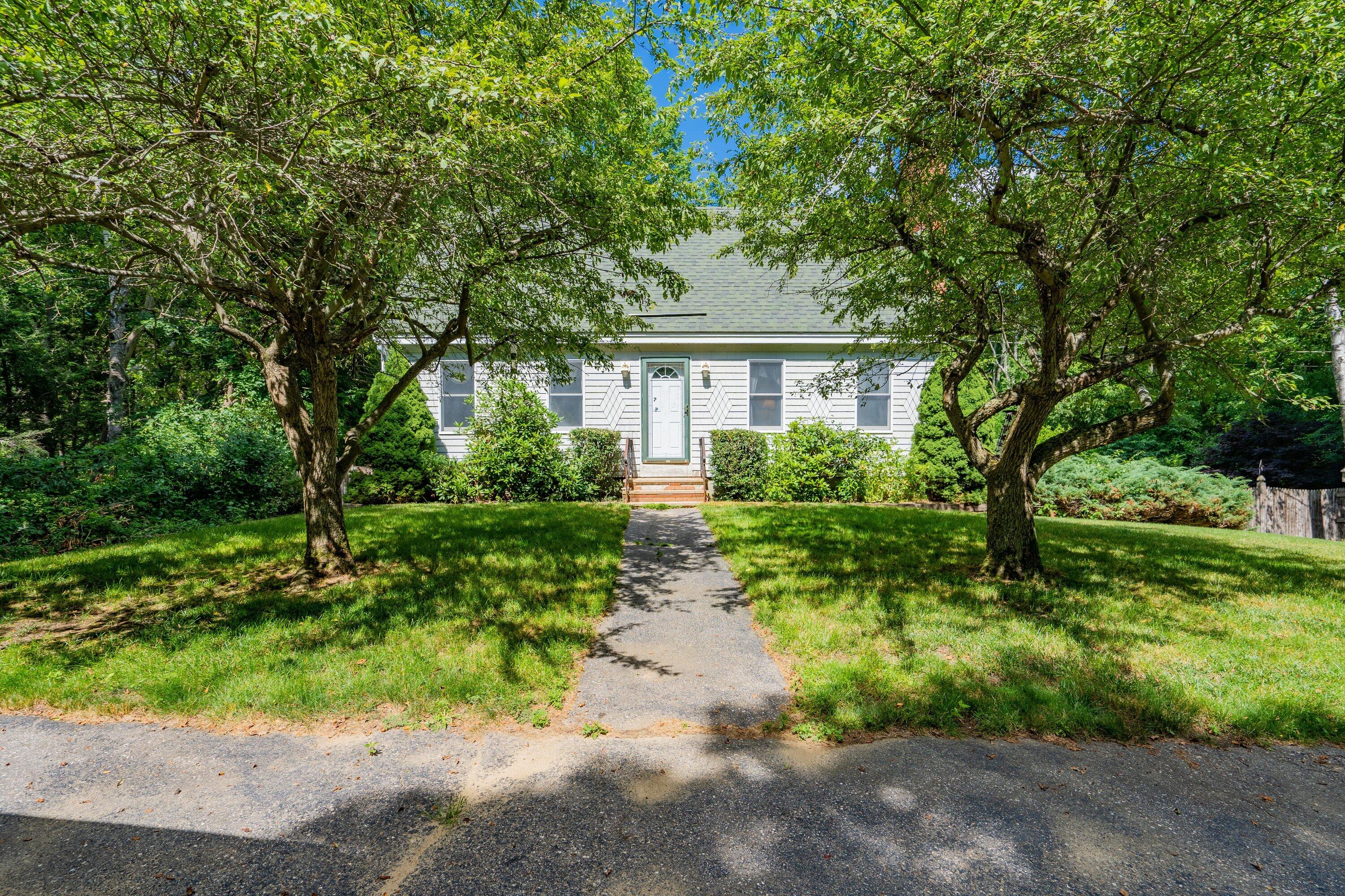72 Bartlett Road Kittery Point, ME 03905 - Photo 2 of 31 kc exterior photo