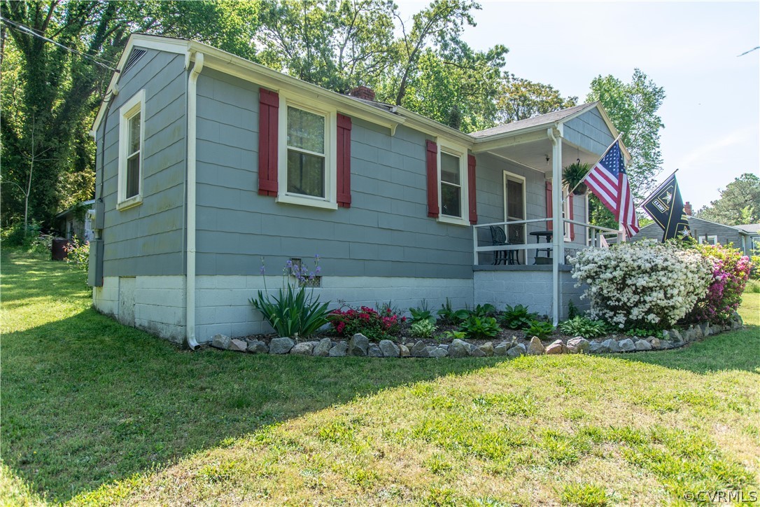 2707 Dupuy Road Petersburg, VA 23803 - Photo 4 of 37 Gallery Image 4