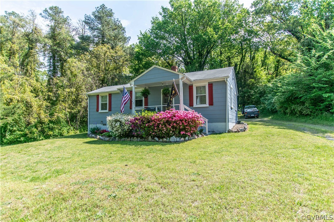 2707 Dupuy Road Petersburg, VA 23803 - Photo 5 of 37 Gallery Image 5