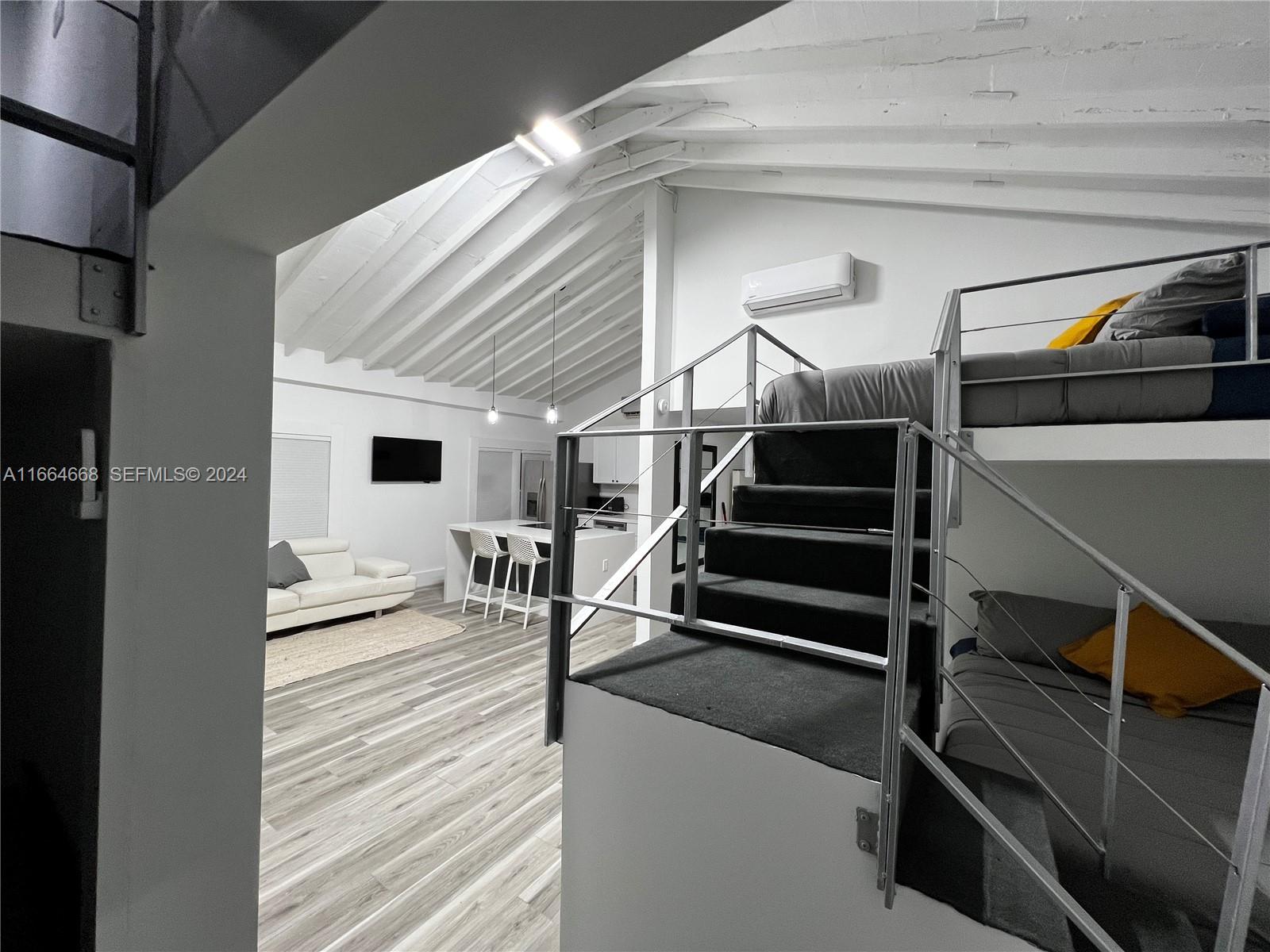 844 Southwest 8th Avenue Miami, FL 33130 - Photo 8 of 11 a view of entryway and hall