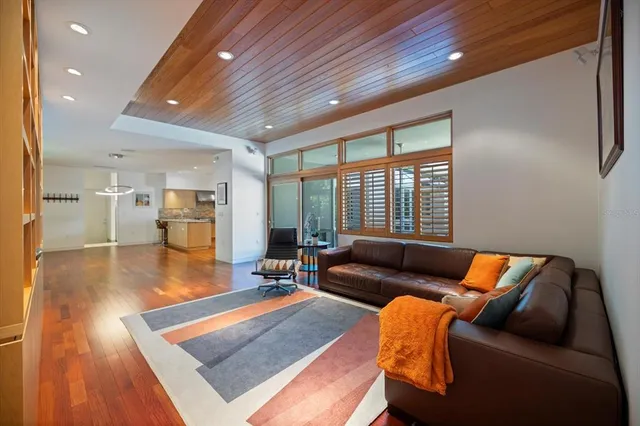 $4,499,000 | 1739 Cherokee Drive, Sarasota, FL 34239