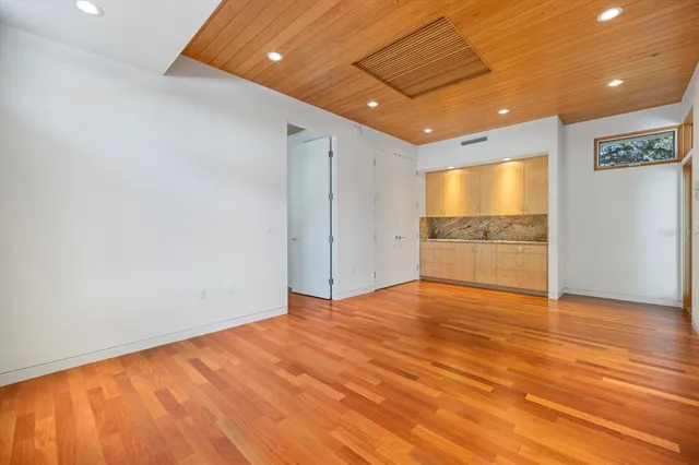 $4,499,000 | 1739 Cherokee Drive, Sarasota, FL 34239