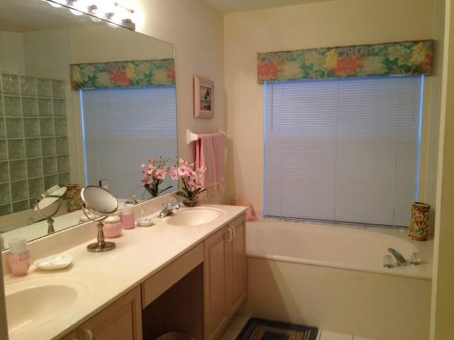 3073 Casa Rio Court Riviera Beach, FL 33418 - Photo 8 of 18 Photo 8