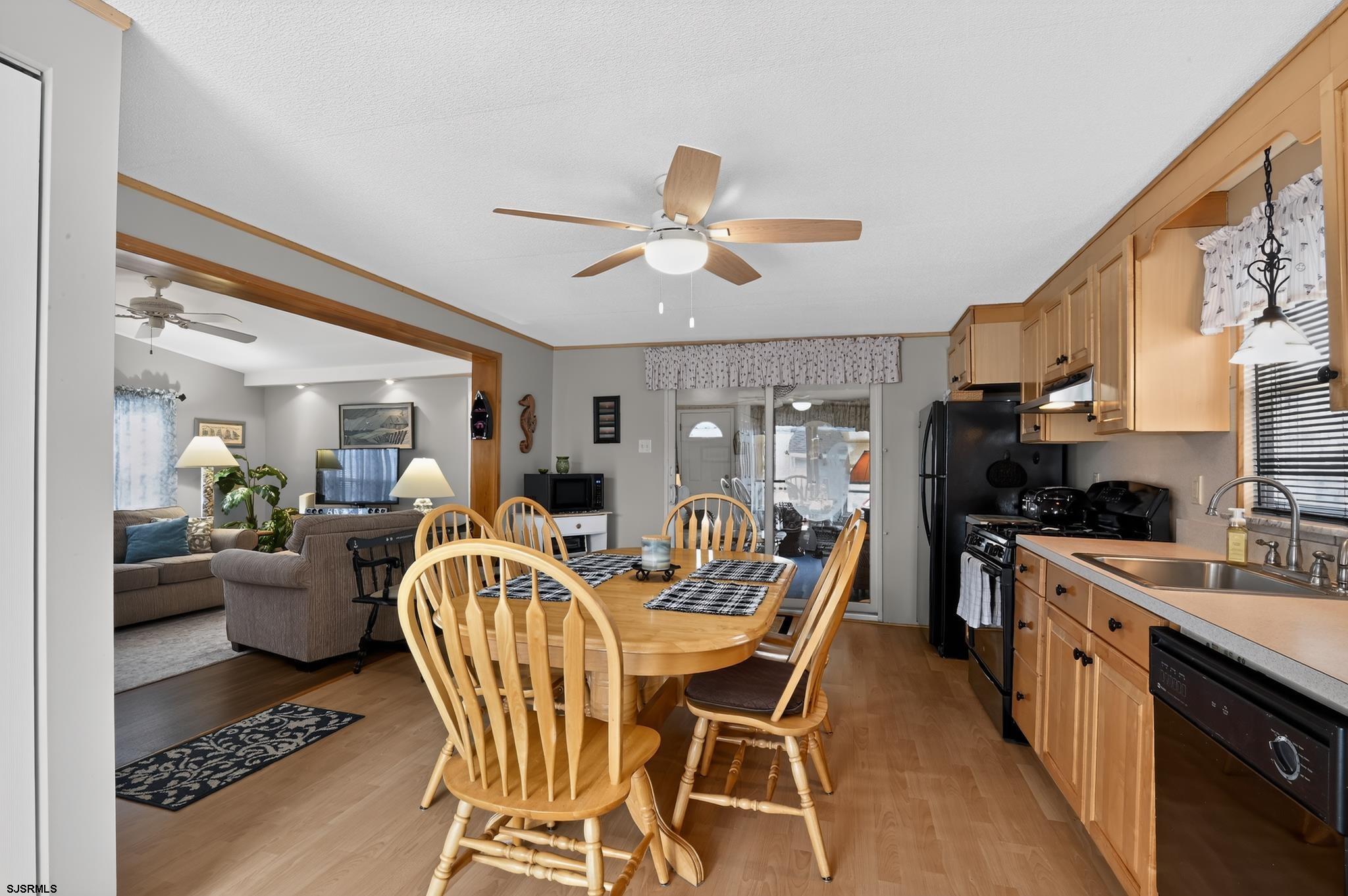 27 Buttercup Road Wildwood, NJ 08260 - Photo 8 of 36 Gallery Image 8