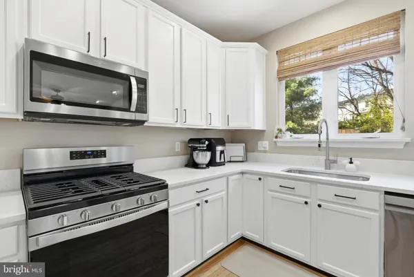 $799,000 | 5146 Ballycastle Circle, Alexandria, VA 22315