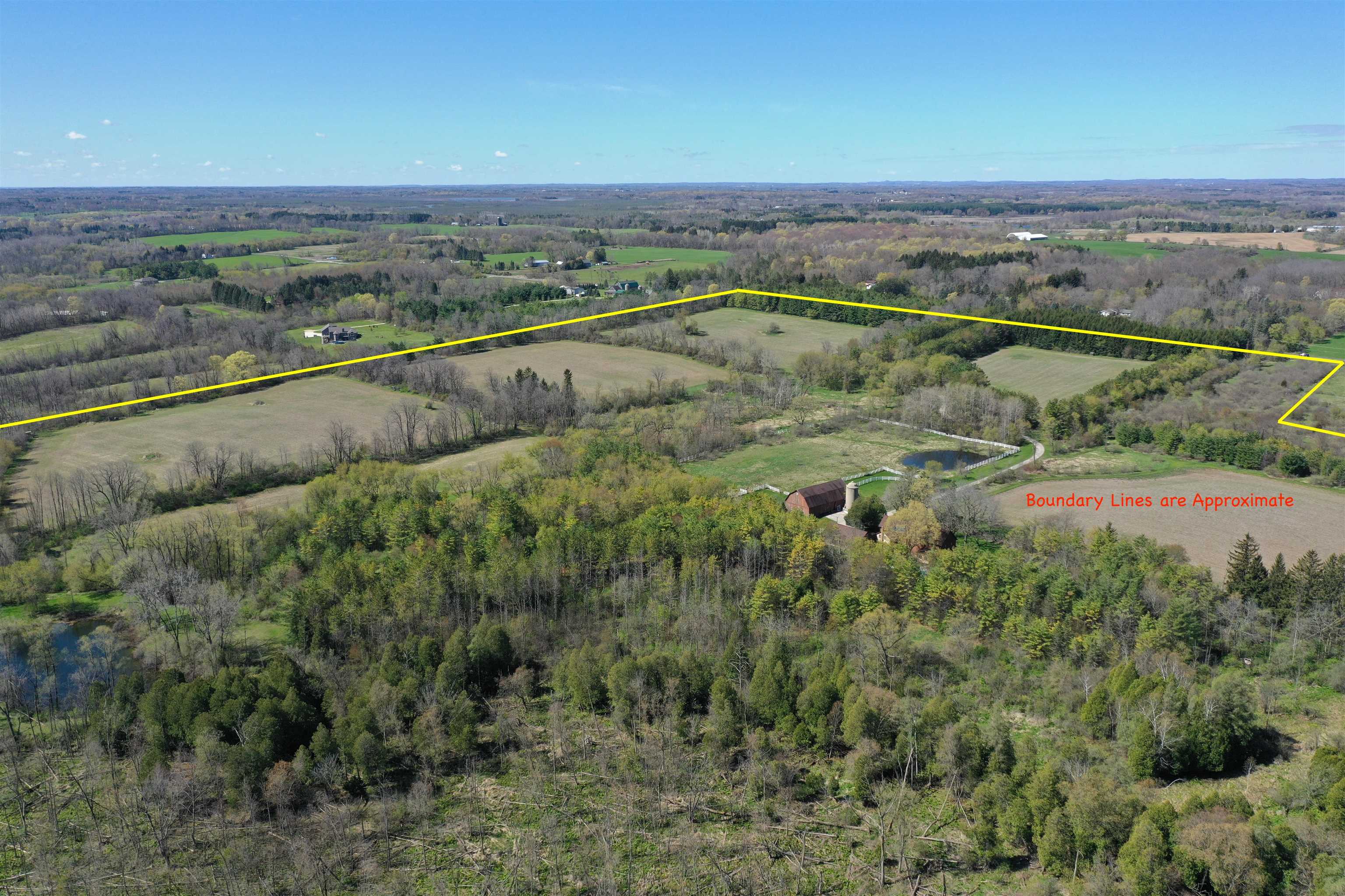 4002 County Rd I Saukville, WI 53080 - Photo 5 of 64