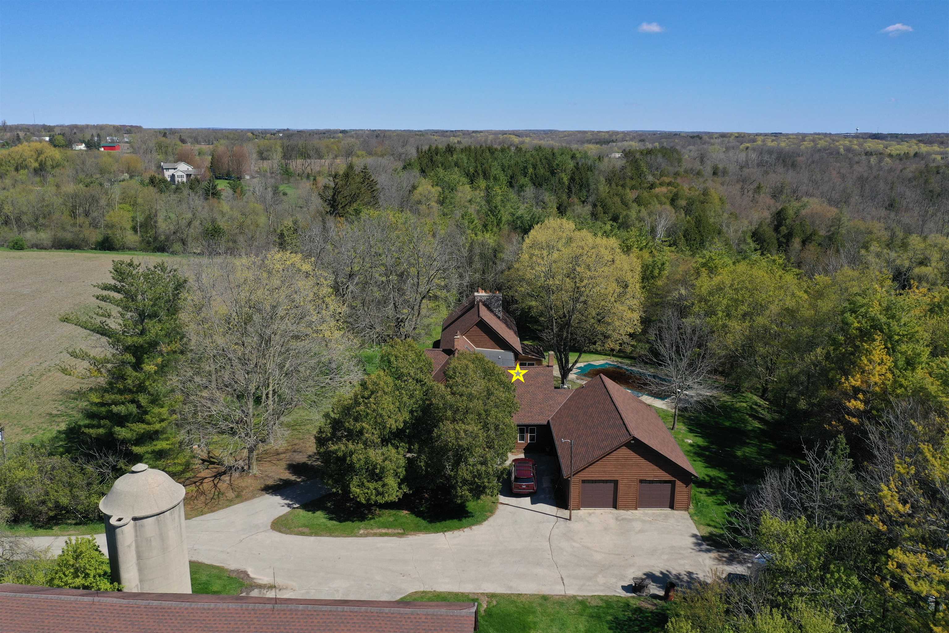 4002 County Rd I Saukville, WI 53080 - Photo 6 of 64